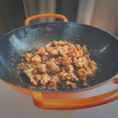 正宗的孜然羊肉怎么做好吃，学会在家做孜然羊肉