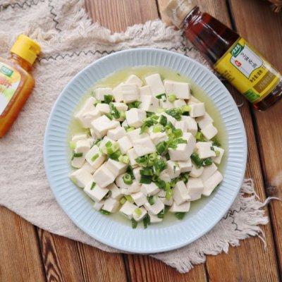 家常鸡汁豆腐的做法窍门，做饭吧亲爱的凉拌鸡汁香葱豆腐