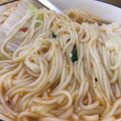 怎么样煮挂面汤好吃，原来做香汤挂面这么简单