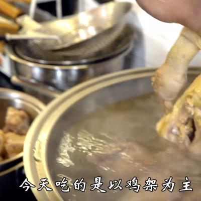沈阳熏鸡架的做法，别对着沈阳烤鸡架流口水啦