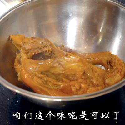 沈阳熏鸡架的做法，别对着沈阳烤鸡架流口水啦