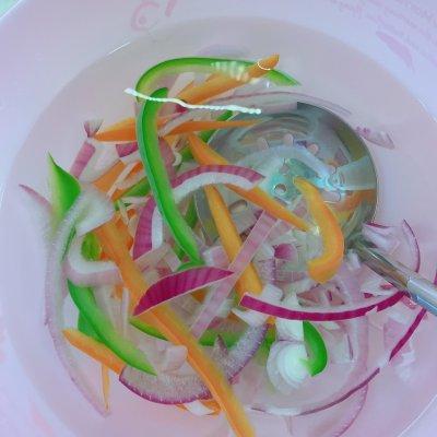 牛肉怎么凉拌好吃，凉拌牛肉怎么调好吃又嫩