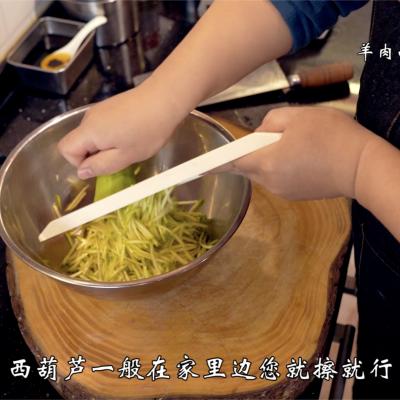 饺子配什么菜好，大肉饺子搭配什么菜最好吃（用它们包的饺子全民公认最香）