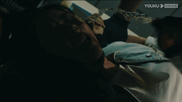 多重人格是电影主题，双重人格精神分裂