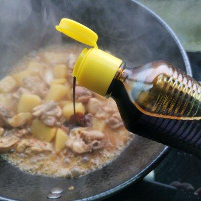 土豆烧鸡腿简单做法，食堂人气菜土豆烧鸡腿的懒人做法一样美味