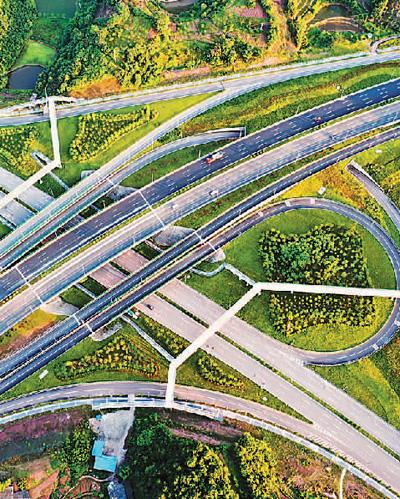 成渝经济圈的发展思路，积极探索中国式现代化下区域协调发展的“成渝路径”