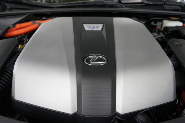 ls500h，雷克萨斯ls500h卓越版测评