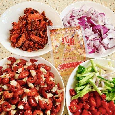 麻辣小龙虾尾可以怎么吃，我家做麻辣龙虾尾就用这个方法