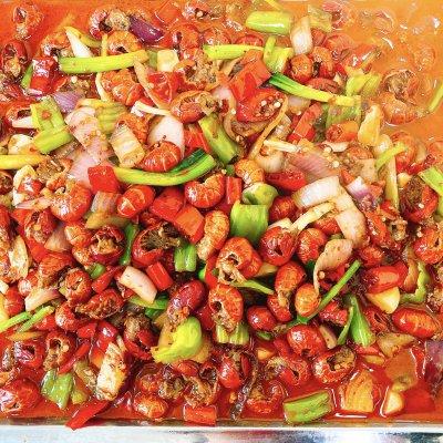 麻辣小龙虾尾可以怎么吃，我家做麻辣龙虾尾就用这个方法