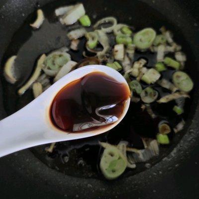 海鲜菇炒什么好吃，海鲜菇炒什么最好吃（美食推荐：海鲜菇炒鸡腿）