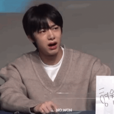 李纯黑桃纹身遭过度解读，李纯黑化（演员李纯大胆秀健身美照）