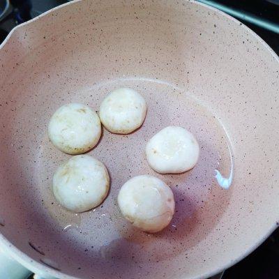 西红柿菌菇汤家常做法，家喻户晓的西红柿菌菇蛋汤