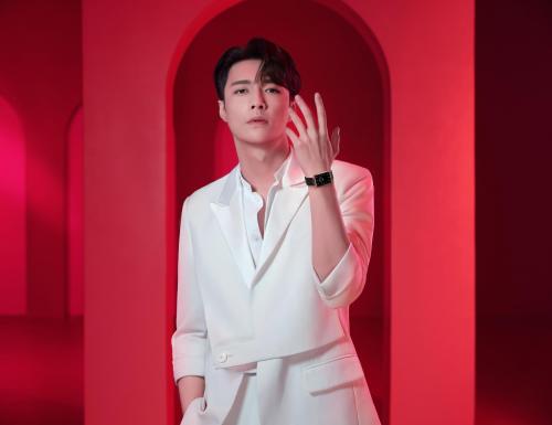 张艺兴咨询台微博，官方微博带话张艺兴（张艺兴微博更新台台存档。）