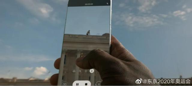 苏炳添属于五星红旗亮相闭幕式，苏炳添父亲？