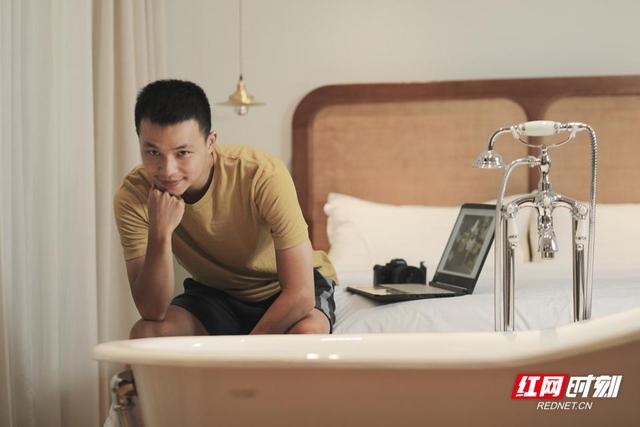 情人节送啥给女朋友图片故事｜七夕，良人相伴