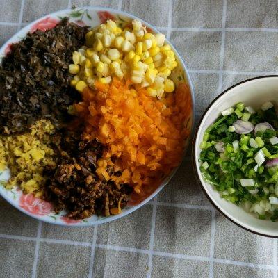 玉米猪肉馅饺子，猪肉玉米馅儿的饺子怎么做（#不容错过的鲜美滋味#玉米鲜肉蒸饺）