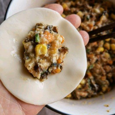 玉米猪肉馅饺子，猪肉玉米馅儿的饺子怎么做（#不容错过的鲜美滋味#玉米鲜肉蒸饺）