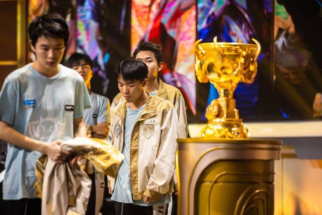 世冠封面观察｜广州TTG“放养”惨遭逆袭 佛山GK首进决赛