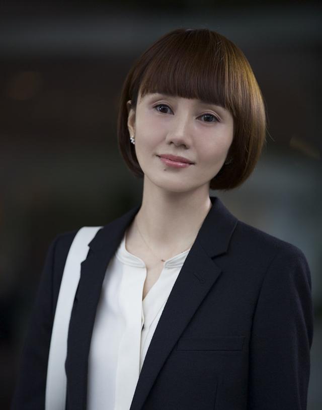 袁泉的女儿生活照，夏雨与好友热聊她耐心等候超甜