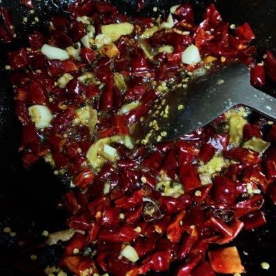 重庆辣子鸡做法好吃易学，香辣过瘾正宗重庆辣子鸡简单巨下饭