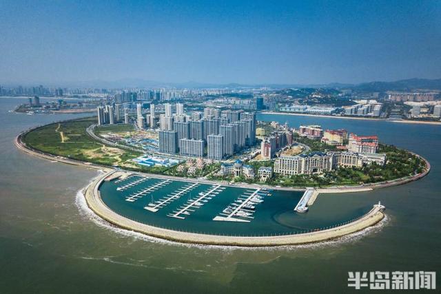 翡翠岛的位置，海中翡翠星光岛