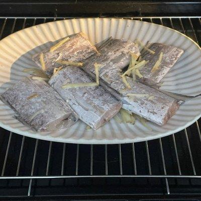 蒸带鱼的家常做法，新鲜清蒸带鱼家常做法全过程（少油少盐的清蒸带鱼）