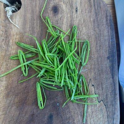 蒸带鱼的家常做法，新鲜清蒸带鱼家常做法全过程（少油少盐的清蒸带鱼）