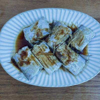 蒸带鱼的家常做法，新鲜清蒸带鱼家常做法全过程（少油少盐的清蒸带鱼）