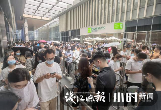 拉丝热狗探店，又一家知名洋快餐开来杭州