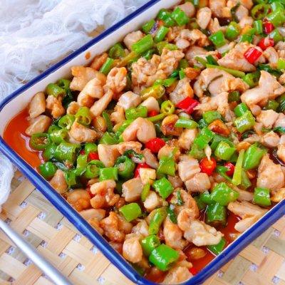 尖椒鸡丁最正宗的川菜做法，麻辣口味代表之一辣子鸡丁