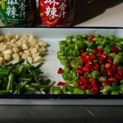 尖椒鸡丁最正宗的川菜做法，麻辣口味代表之一辣子鸡丁
