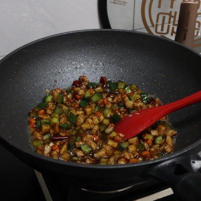 五花肉炒什么好吃，最好吃的五花肉怎么炒好吃（几分种炒一盘值得一试）