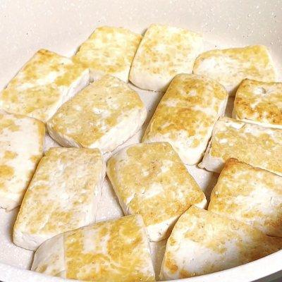家常菜香煎豆腐怎么做，简单食材变成超级下饭菜