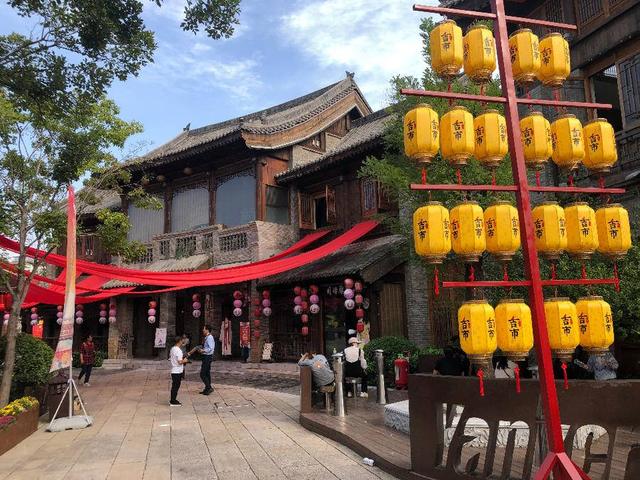 关于洛邑古城的介绍，心中泛起故园情