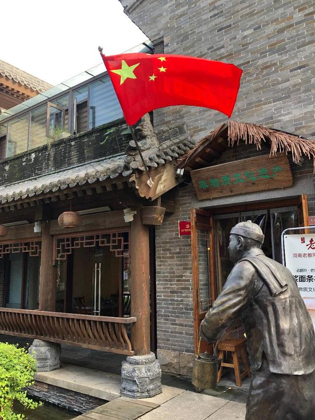 关于洛邑古城的介绍，心中泛起故园情