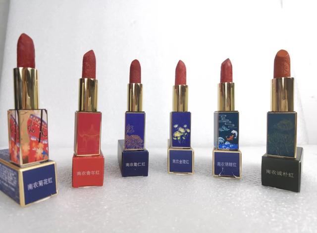 世界最美菊花80种太美了，金秋十月赏菊花——世界最美菊花80种送给您