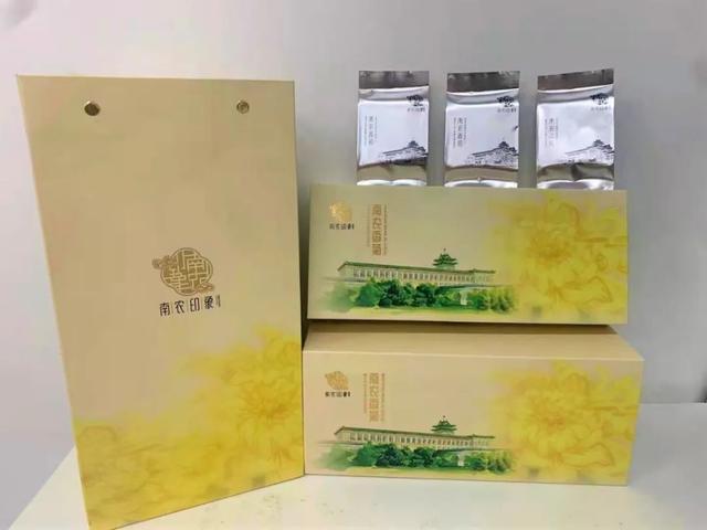 世界最美菊花80种太美了，金秋十月赏菊花——世界最美菊花80种送给您