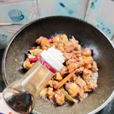 干竹笋红焖鸭不可错过，家常菜肴笋干烧鸭