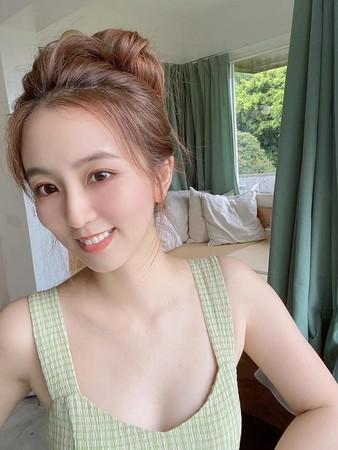 周晓涵最新走秀，周晓涵出席内衣品牌走秀