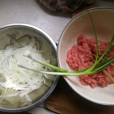 白萝卜肉丸子的最佳做法，过年和家人团圆必吃的一道菜