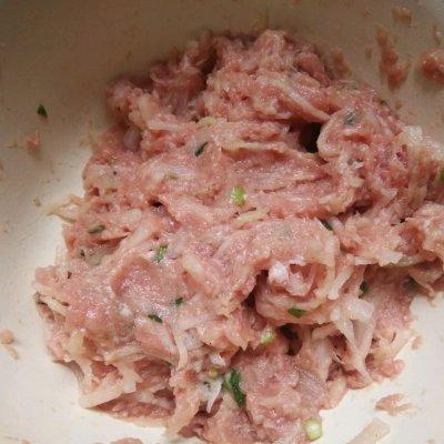 白萝卜肉丸子的最佳做法，过年和家人团圆必吃的一道菜