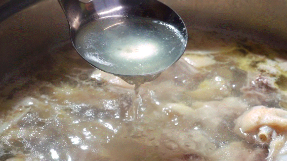 椰子鸡用什么鸡，四个椰子一只文昌鸡（文昌椰子鸡用什么椰子）
