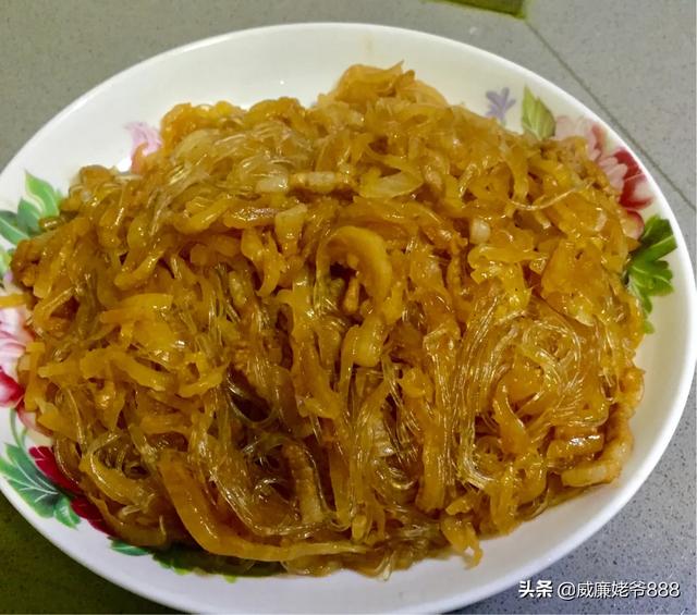 酸菜用什么菜做的，酸菜一般用什么菜腌好吃（母亲用了30年的配方）