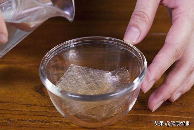 水晶桂花糕的做法和配方窍门，就能做出精致甜美的桂花糕