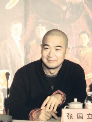 张国立的婚姻史，张国立与罗秀春离婚34年