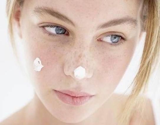 蓝光和抗蓝光的区别，笔记本的硬件防蓝光到底是什么