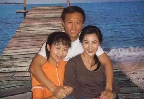 明星与父母合照，杨迪刘诗诗