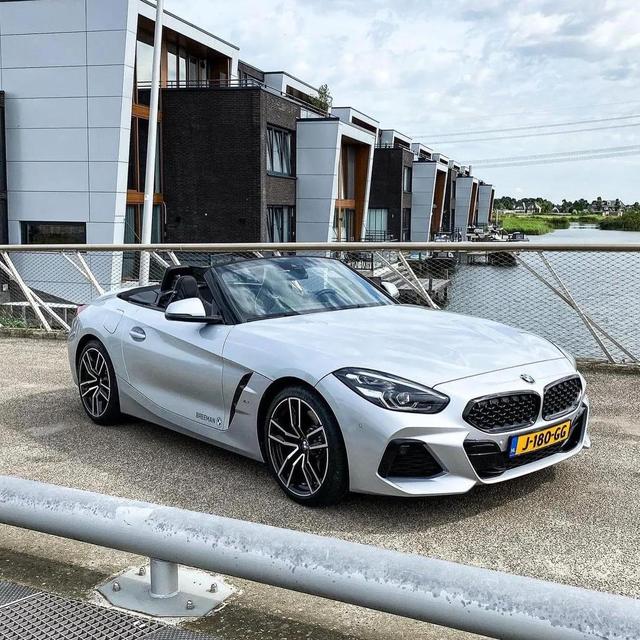 全新BMW Z4敞篷跑车 