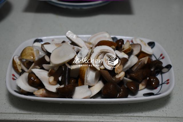 茶树菇和什么炒牛肉，这是茶树菇炒牛肉家常做法