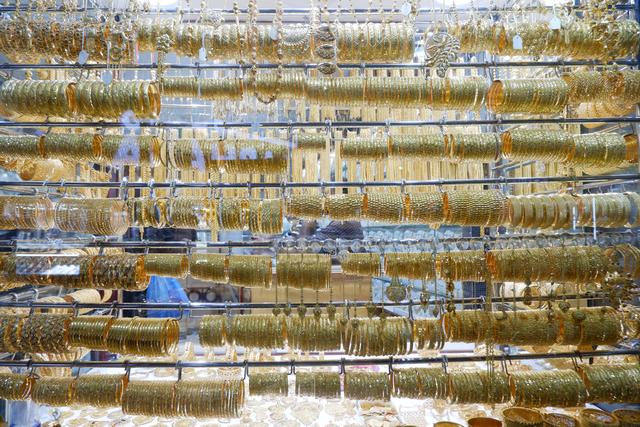 迪拜的黄金为何便宜，迪拜黄金市场多土豪